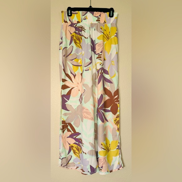 Liliana Leafy Elastic Waisted Pants Sz S NWOT - Picture 2 of 7